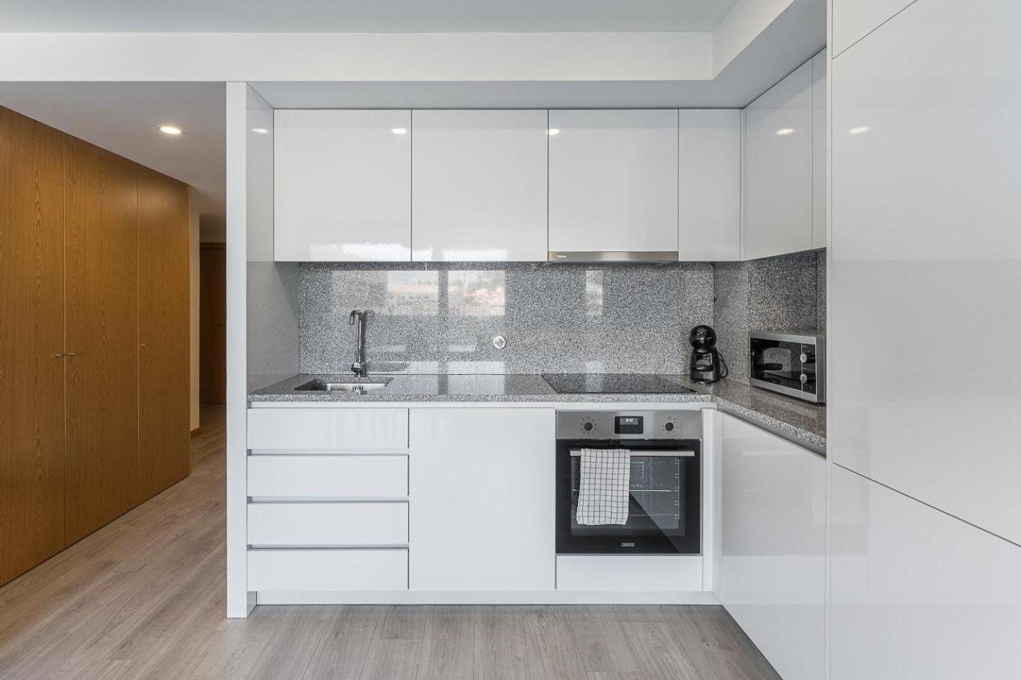 Appartement Guestready - Sleek Monochromatic In Bonfim à OOporto Extérieur photo