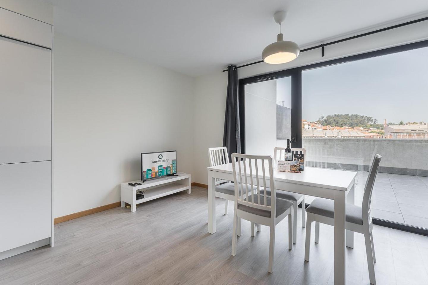 Appartement Guestready - Sleek Monochromatic In Bonfim à OOporto Extérieur photo